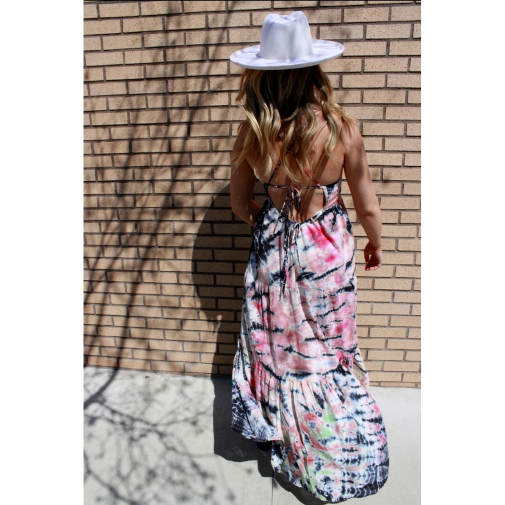Young Fabulous & Broke Maxi Sun Dress Tie Halter Strawberry Tropic Tie Dye - Picture 4 of 17